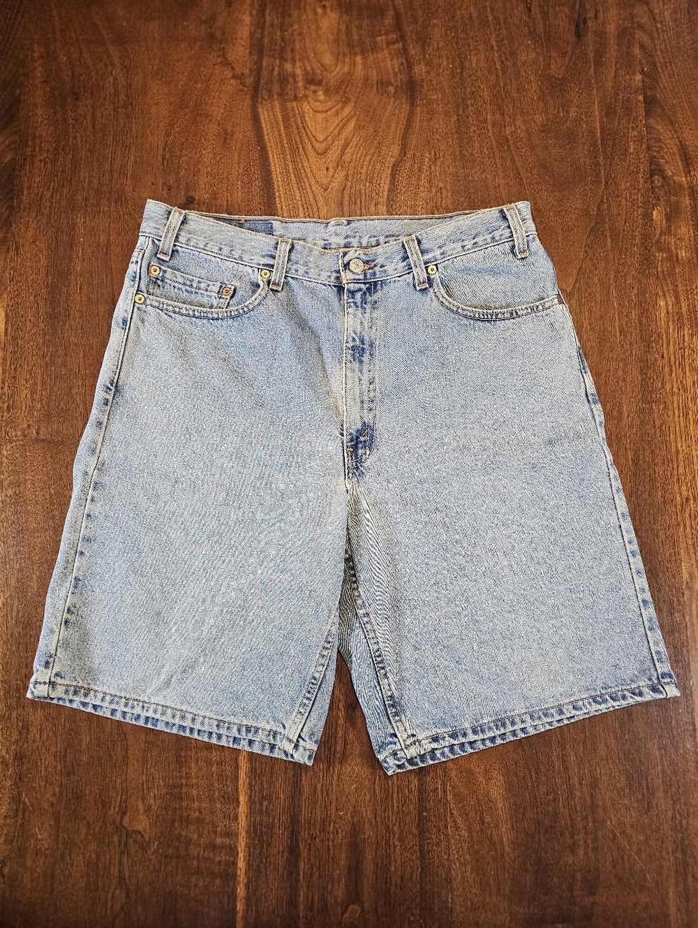 Levi 550 Shorts Relaxed Fit Size 36 Light Wash